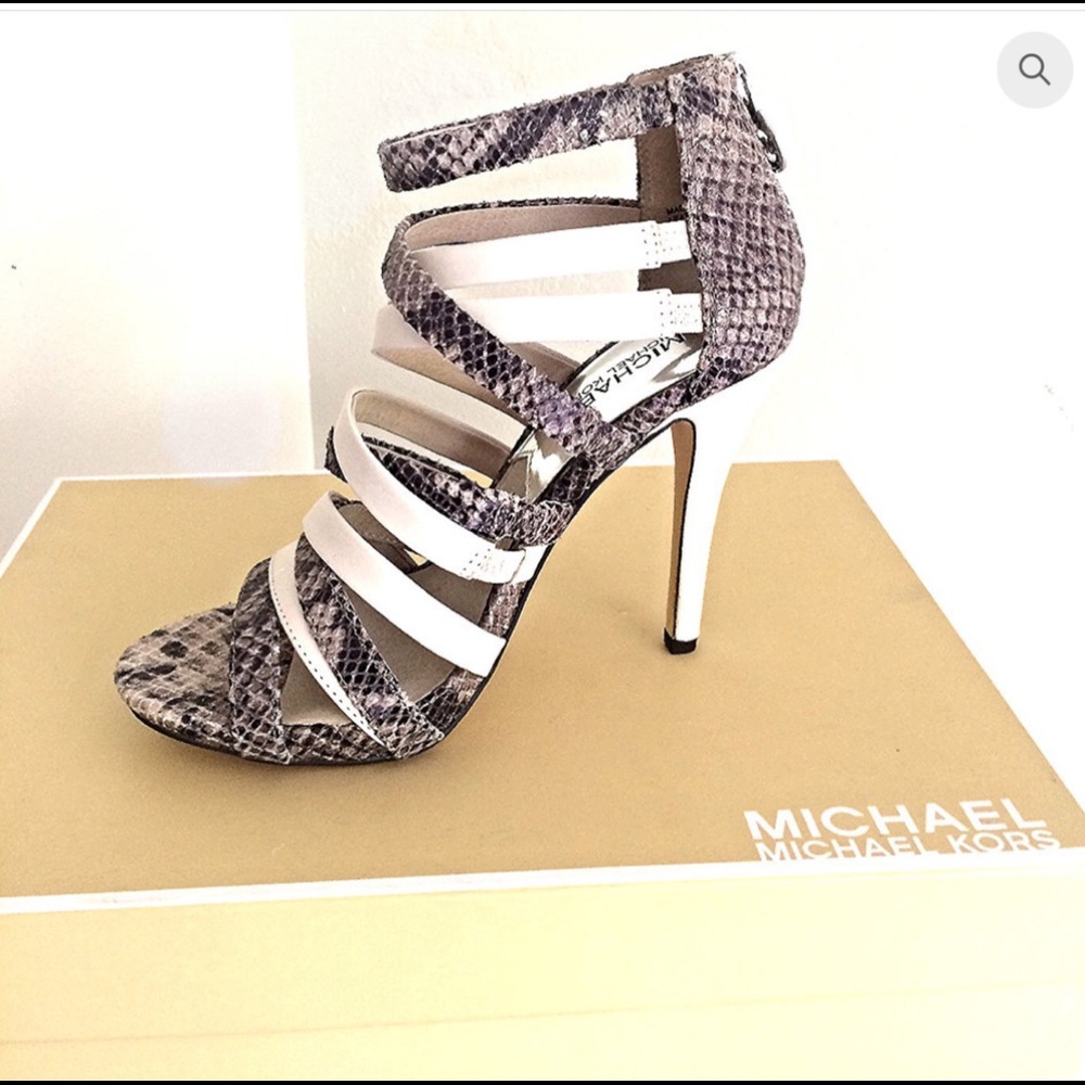 Micheal Kors "Jenna" Sandal